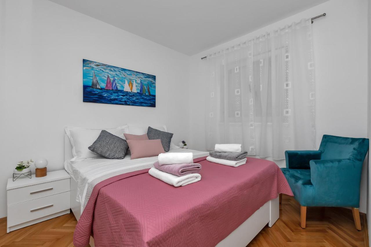 Bruno & Toni Deluxe Apartman Makarska Bagian luar foto